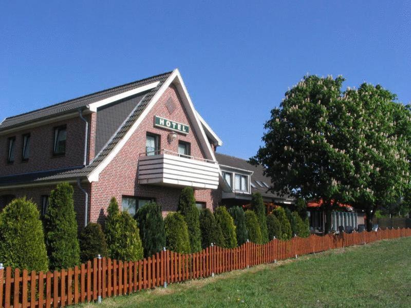 Landgasthaus Fecht Aurich Exterior foto